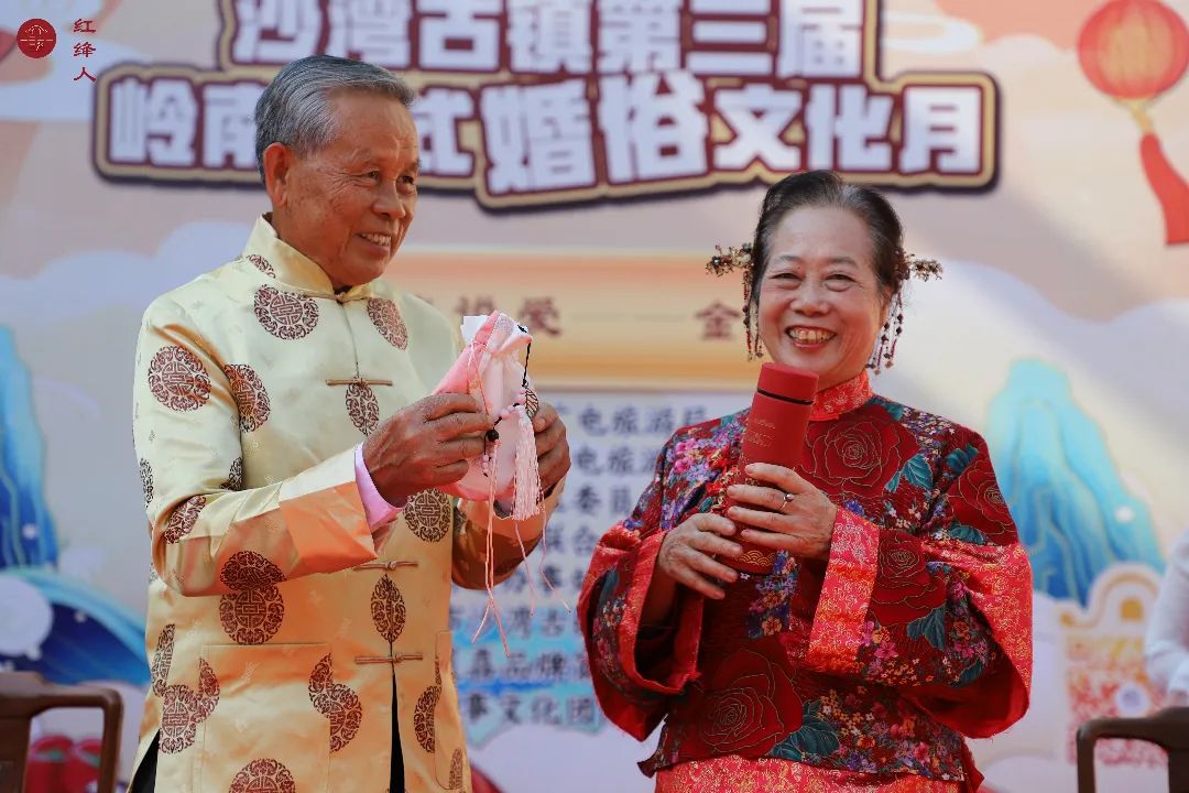 交换礼物.jpg 图片