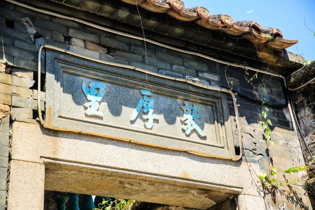 e6c753ab718cea147f3d19f9596da2d.jpg 图片